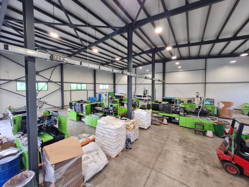 Производствена база